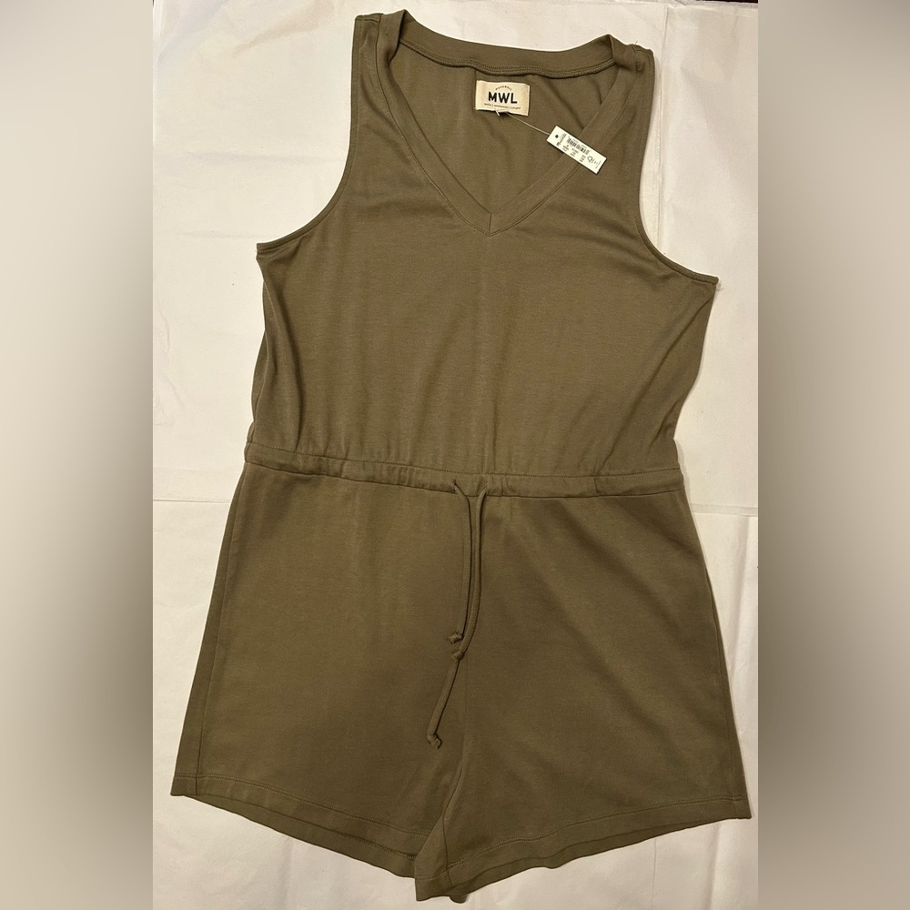 Olive Green‎ Sleeveless Jumpsuit